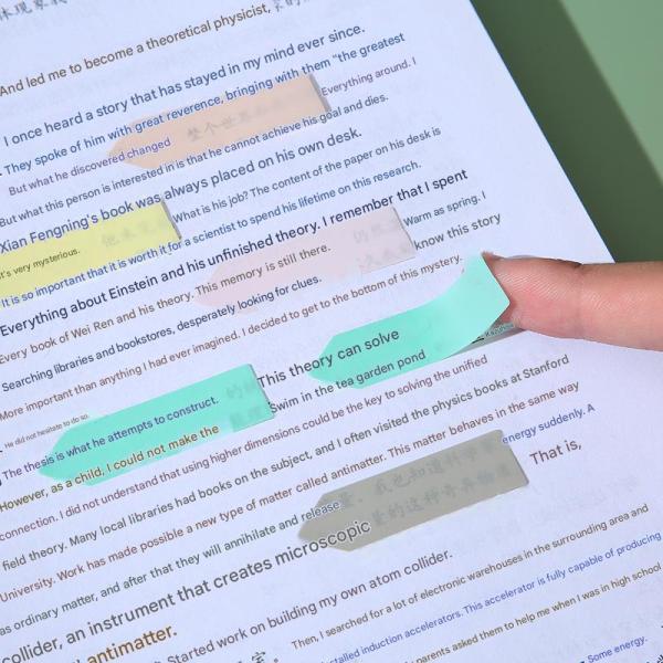 Arrow-shaped sticky tabs to organize your studies smartly and stylishly.