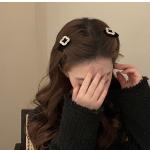 2pieces of girls' hair clips with a distinctive diamond piece and three different shapes