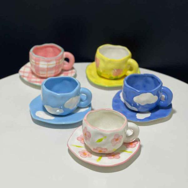 Ceramic coffee cup and saucer – plain