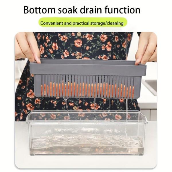 Multifunctional scoop