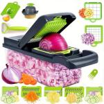 Multifunctional scoop