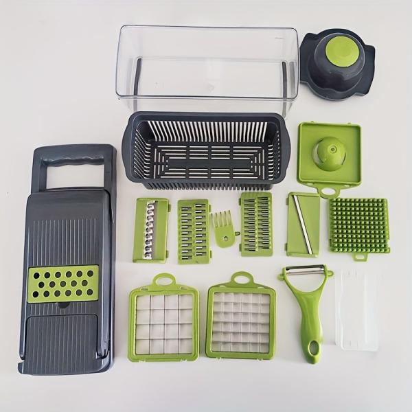 Multifunctional scoop