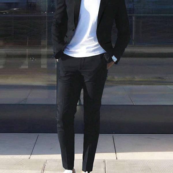 Simple casual suit with a light cut. Two-piece suit.