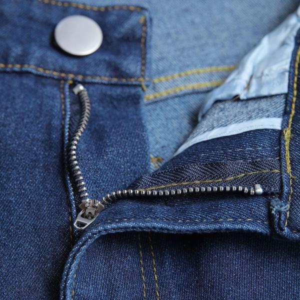 Men’s Jeans with Stretch Fabric