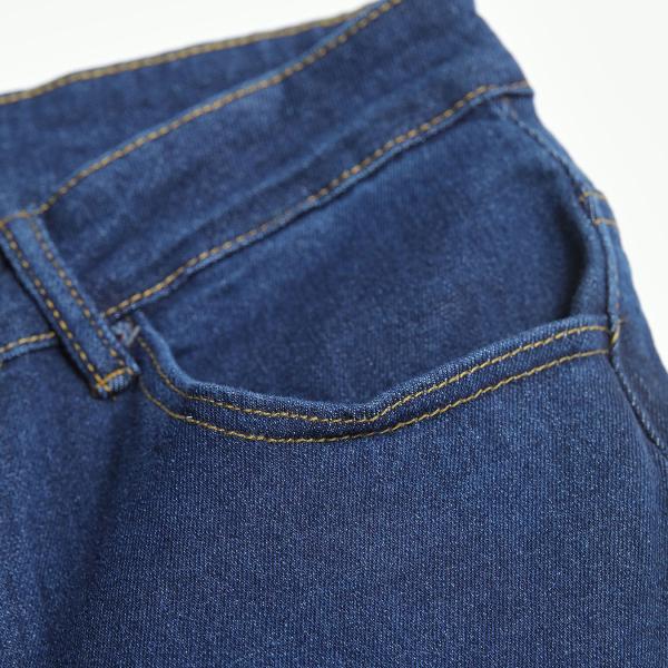 Men’s Jeans with Stretch Fabric
