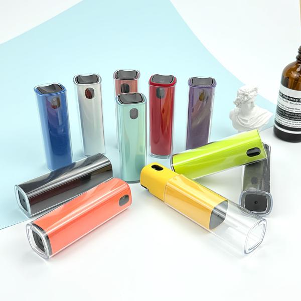 Mobile screen cleaning tool spray and wipe in one moment